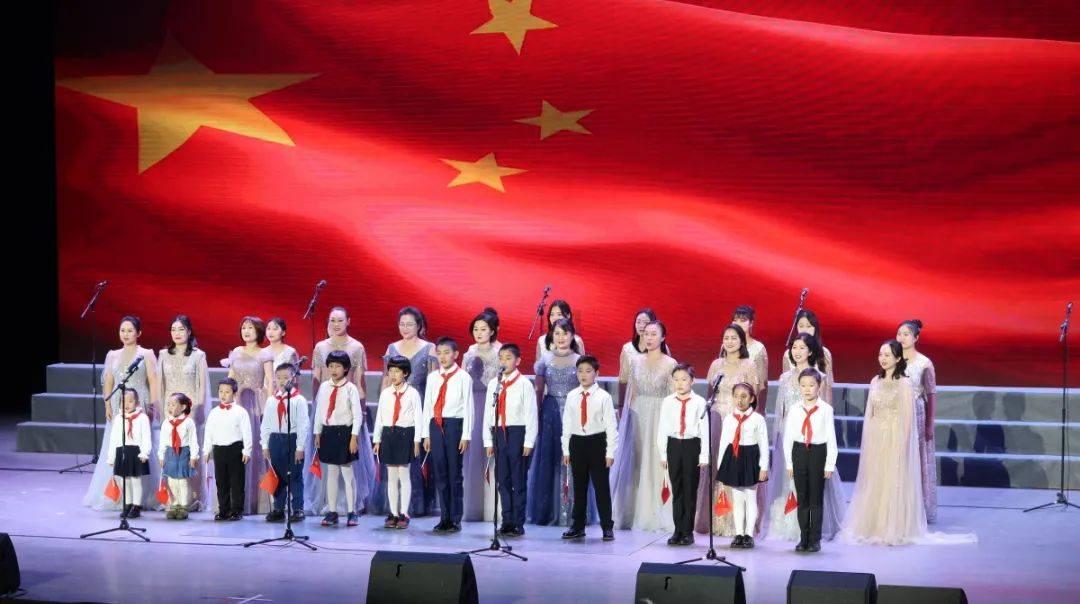 86岁国家一级演员住养老院17年,子女背负骂名,她一句话揭示真相让千万人泪目