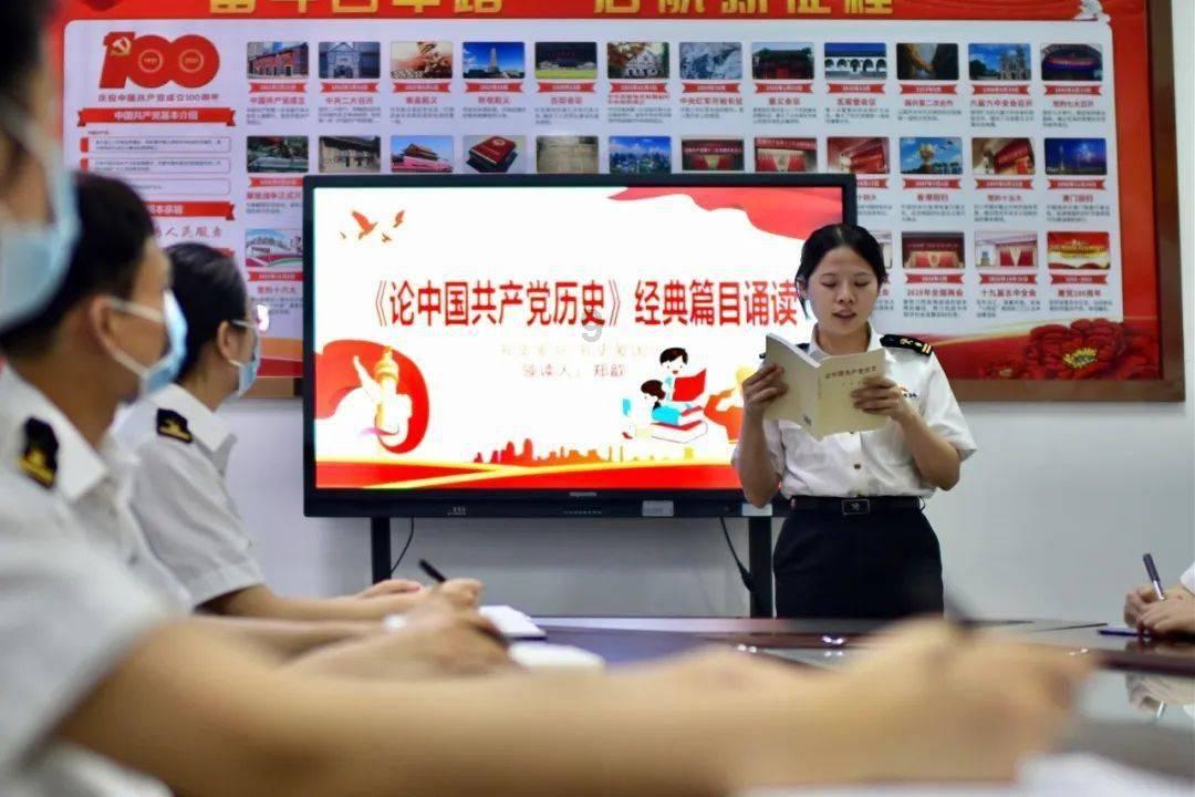 莫干山PET柜门板:引领潮流的金属色系,让家居焕然一新!